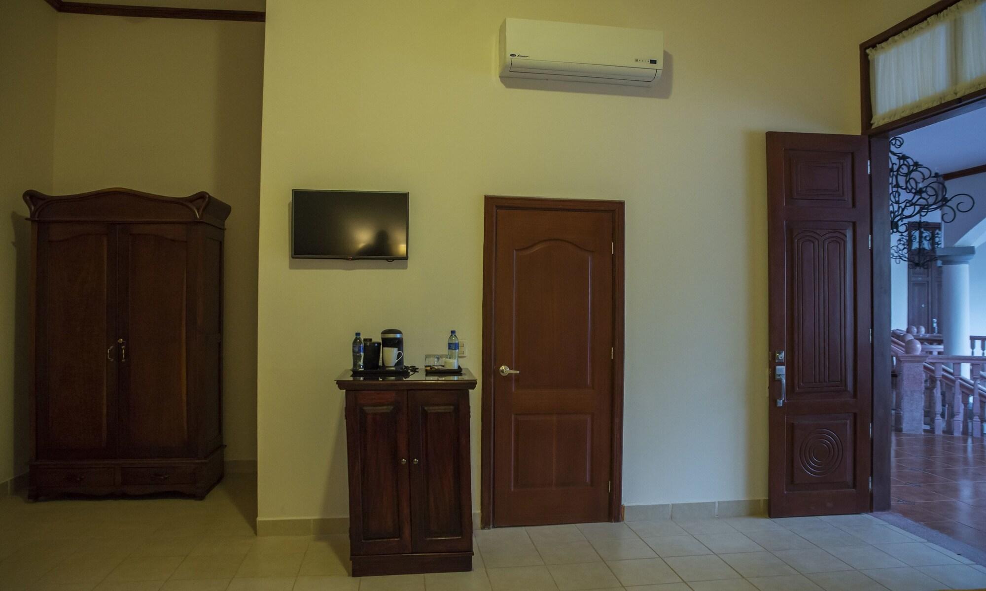 גרנאדה Hotel Real La Merced מראה חיצוני תמונה